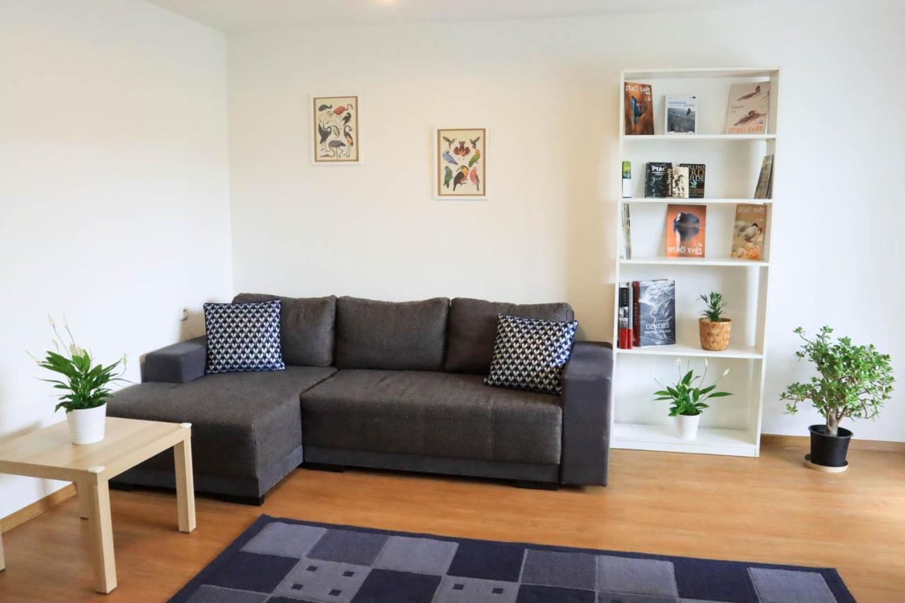 Pohodlný apartmán s ptačí zahradou Uherske Hradiste Exterior foto